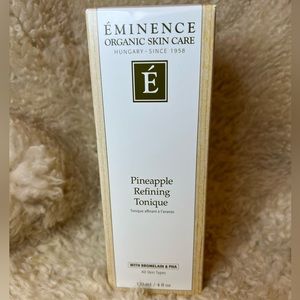 ÉMINENCE ORGANIC SKIN CARE Pineapple Refining